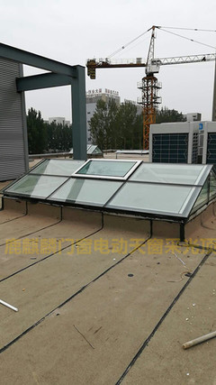 洛陽電動天窗與屋頂智能玻璃采光頂安裝實(shí)景 建筑智能化系統(tǒng)設(shè)計(jì)解析